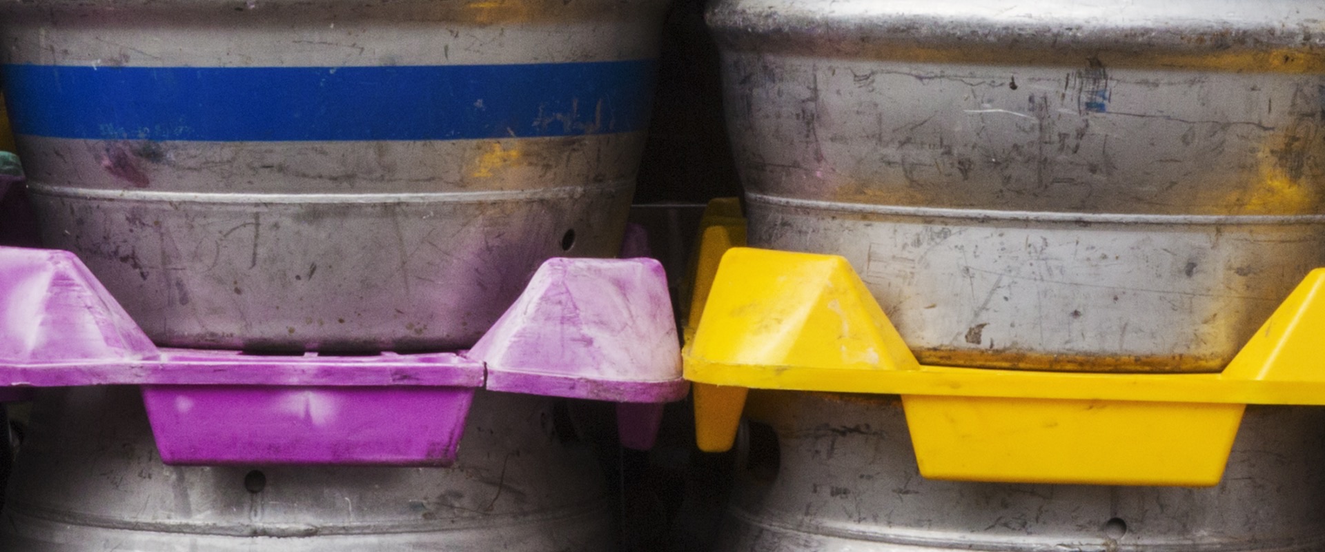 Kegs and barrels